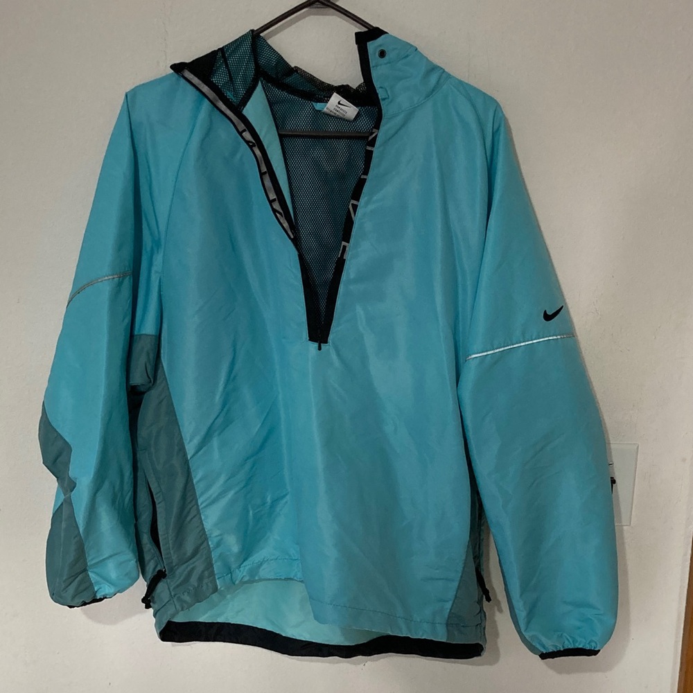 Nike Women’s Rain Jacket Med